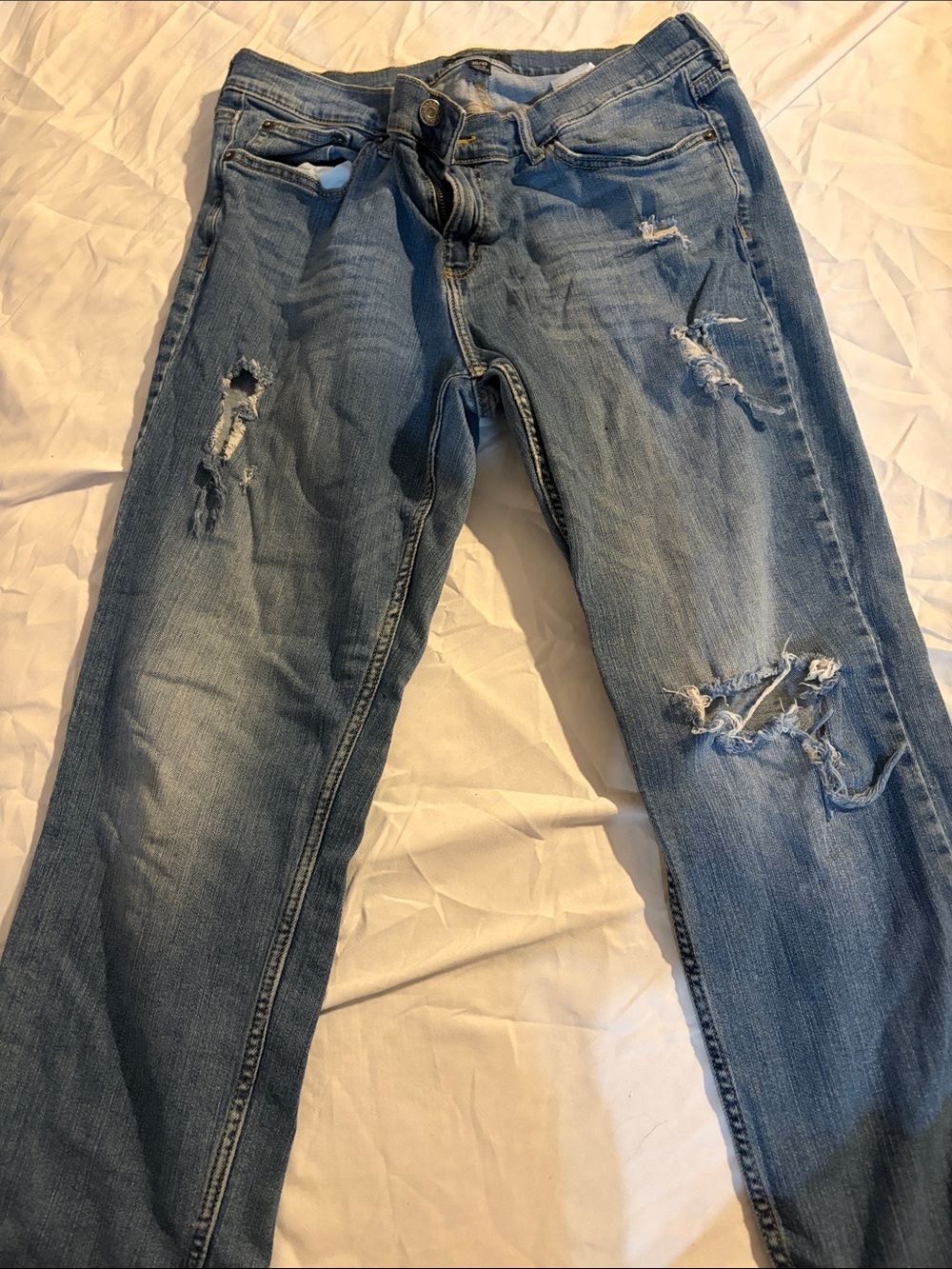 Distressed Blue Denim Jeans - Classic Fit